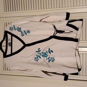 Like new! Vintage Storybook Knits kimono blossoms sweater